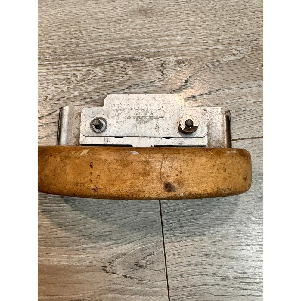 ROBERTS TRIMMER MODEL 10-611 Vintage Carpet‎ Vinyl Flooring Cutter Tool